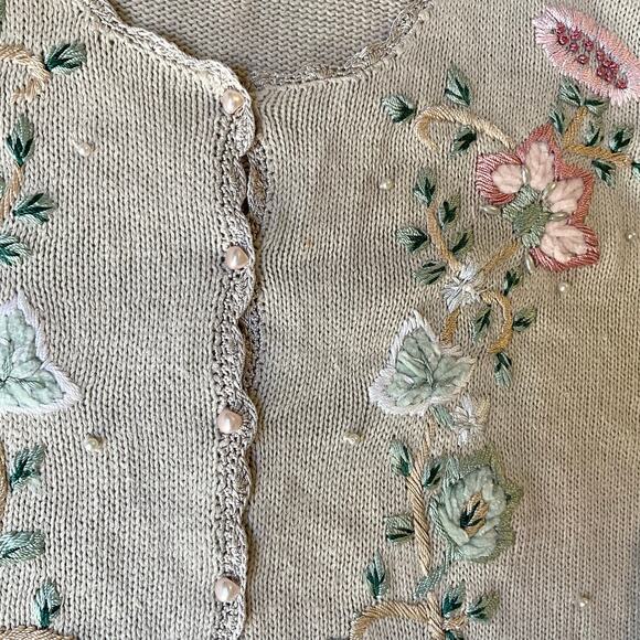 Shenanigans Women Beautiful Knit Jackets size L Natural Beige Floral Embroidery - Picture 9 of 11